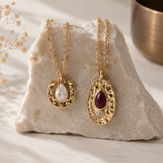 Garnet Glow necklace set additional styled image