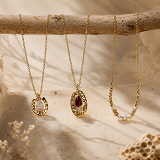 Garnet Glow necklace set styled product image