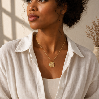 Nouveau Natural Horn Pendant Necklace - model 1