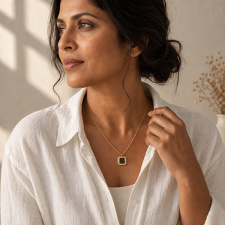 Nouveau Natural Horn Geometric Pendant Necklace - model 1