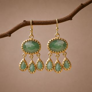 Rococo pearl earrings - lifestyle 2