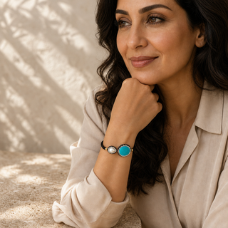 Vie Boheme Turquoise & Pearl Macrame Bracelet - model 1